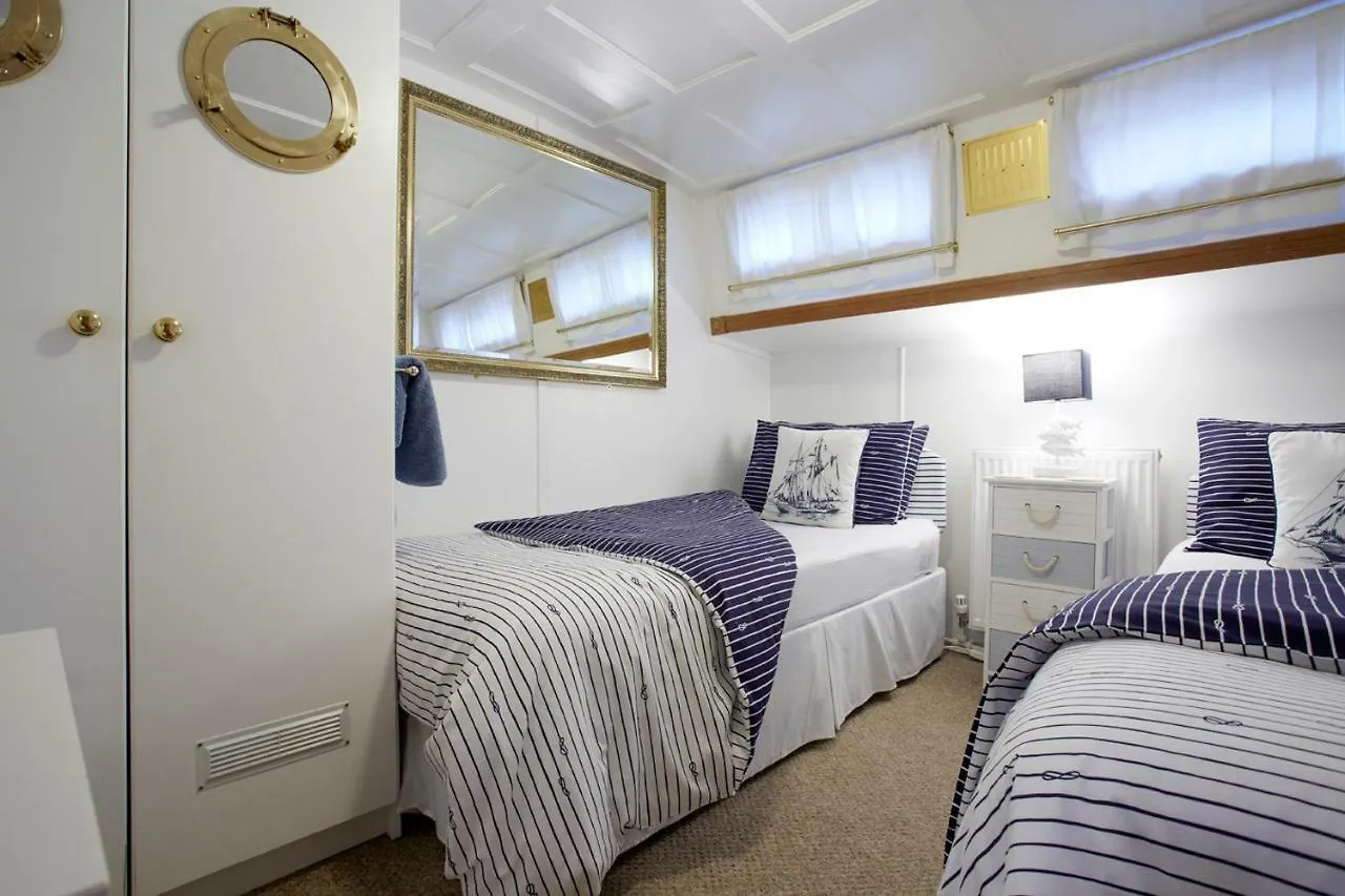 Motor Vessel Till Hotel York