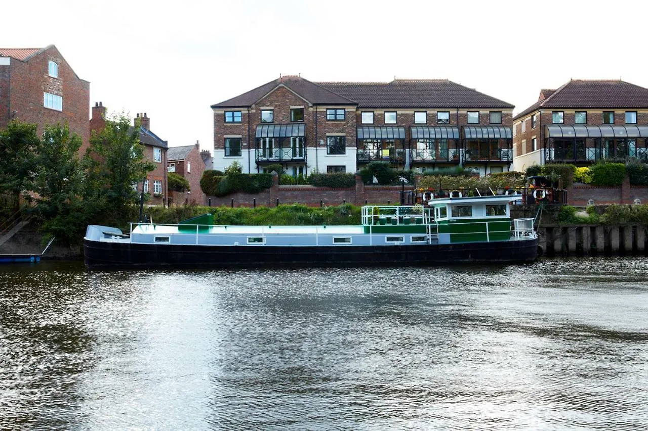 Motor Vessel Till Hotel York 0*,