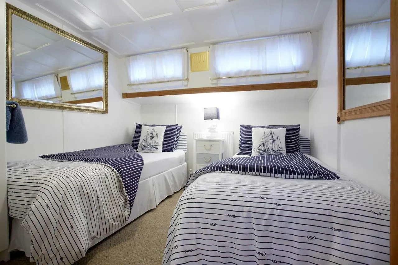 Motor Vessel Till Hotel York 0*,  United Kingdom
