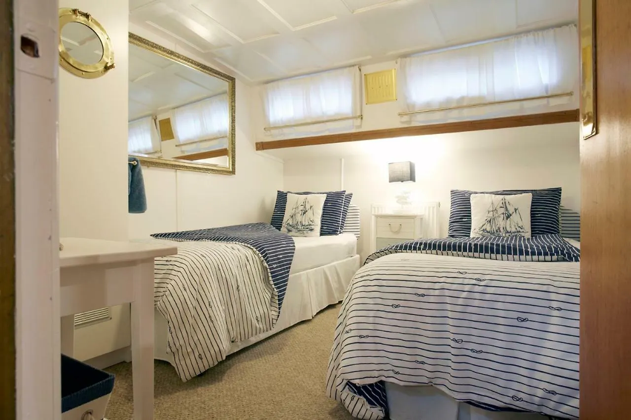 Motor Vessel Till Hotel York Botel